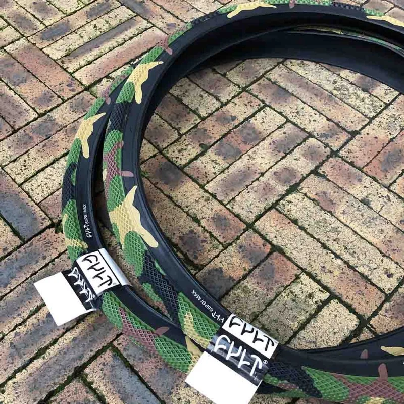 PNEU CULT VANS WAFFLE 26x2.10" Camo