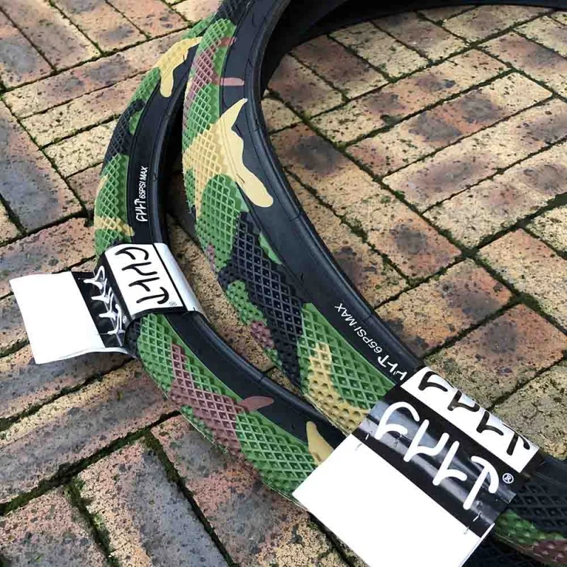 PNEU CULT VANS WAFFLE 26x2.10" Camo