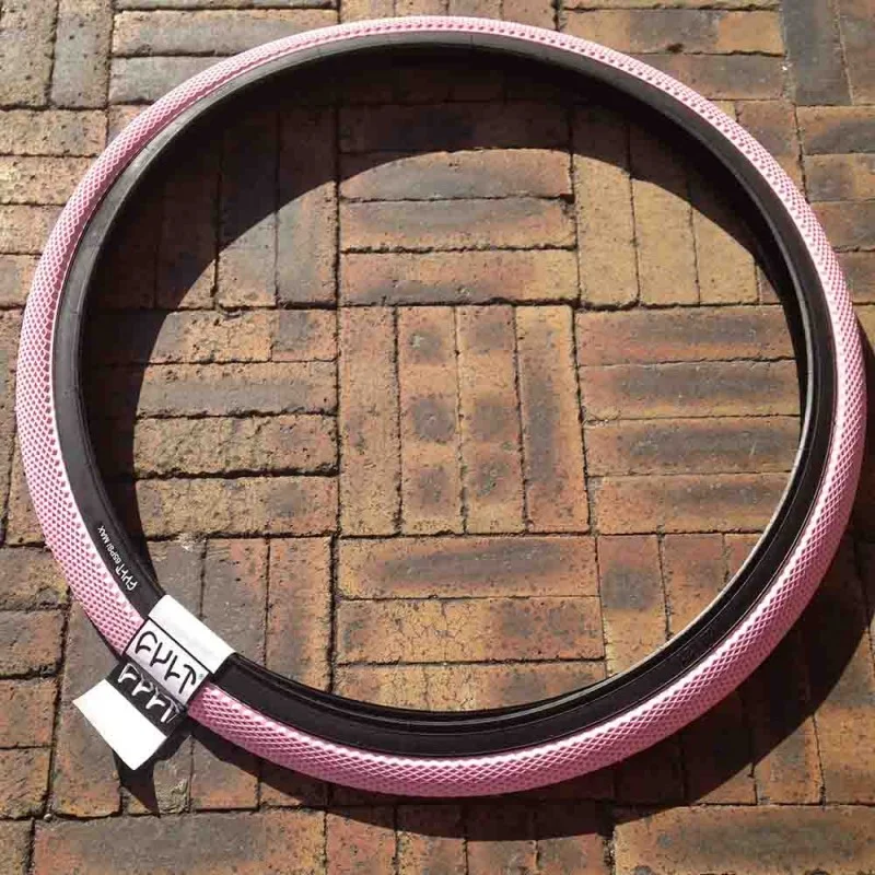 PNEU CULT VANS WAFFLE 26x2.10" Pink Flancs noirs