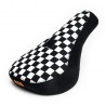Selle CULT x VANS Old school mid Slip on damiers noire-blanche