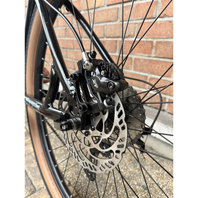 Custom Collective C100 Pro noir tan 2022 - Wheeling Bike