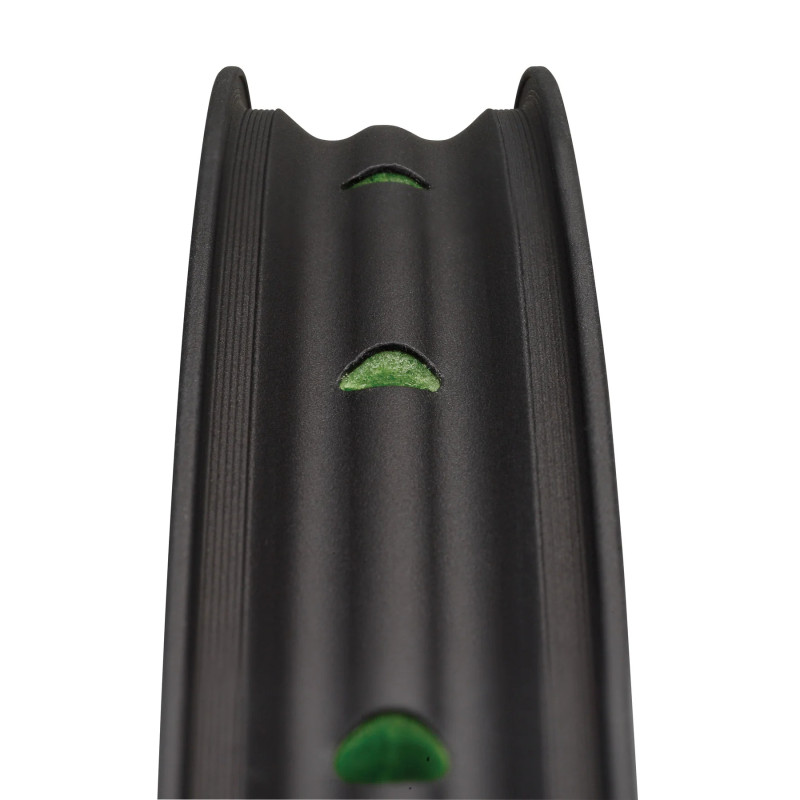 Cercle SPANK 359 29 pouces noir - 32h
