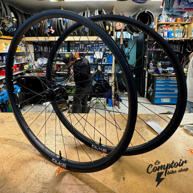 Roues Custom Gravel - HOPE Pro 5 & DUKE World Runner X