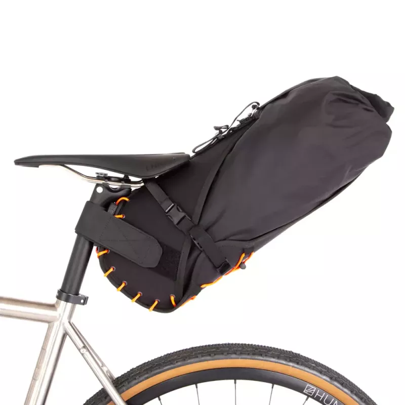 Sacoche Selle RESTRAP 14L Orange + Dry Bag Bikepacking | Le Comptoir Bike Shop