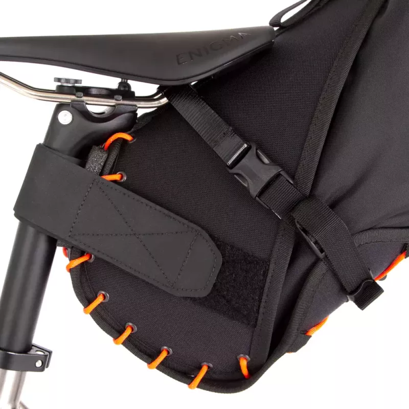 Sacoche Selle RESTRAP 14L Orange + Dry Bag Bikepacking | Le Comptoir Bike Shop