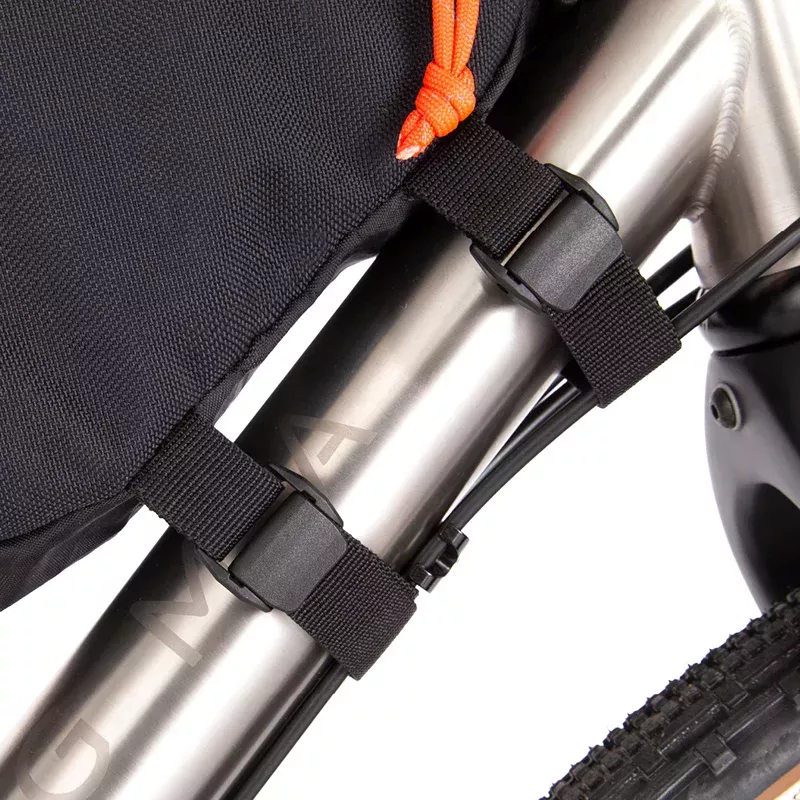 Sacoche Cadre RESTRAP Large 4,5L Black Bikepacking | Le Comptoir Bike Shop