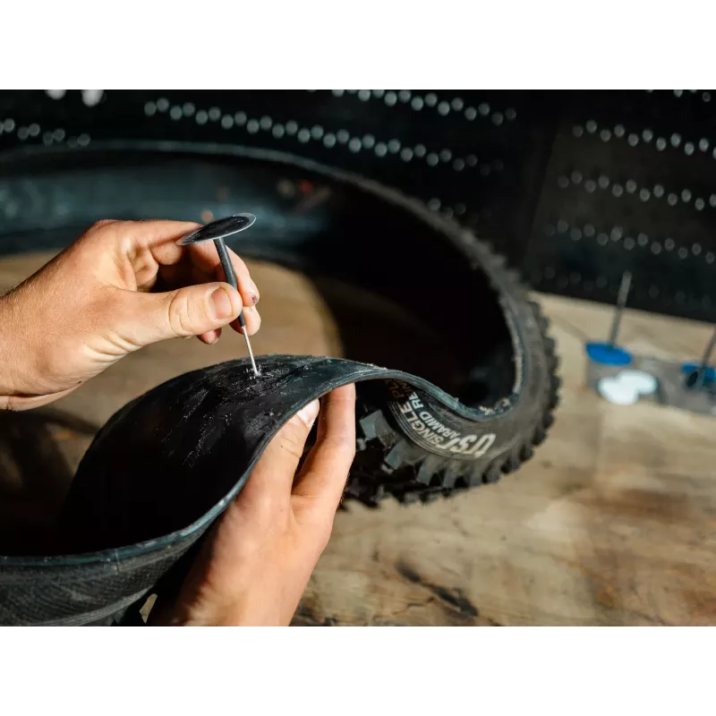 LEZYNE Tubeless Pro Plugs | Kit de réparation permanente pour pneus tubeless