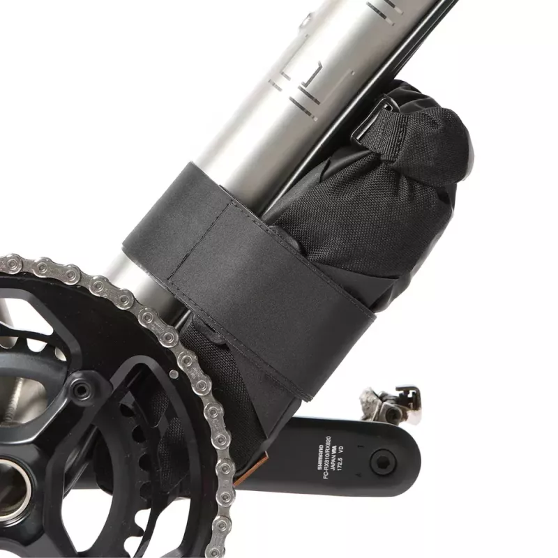 Sacoche Downtube RESTRAP 1,2L Etanche Roll-Top Bikepacking VTT | Le Comptoir Bike Shop