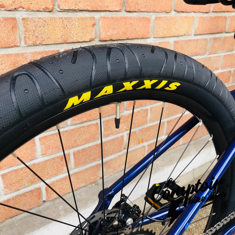 Custom Bikelife x KONA Fire Mountain Bleu 2027 XLarge - 29 pouces